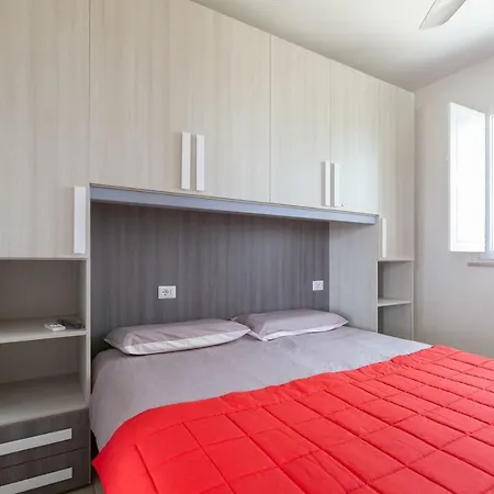 Bed & Breakfast Adele 2*