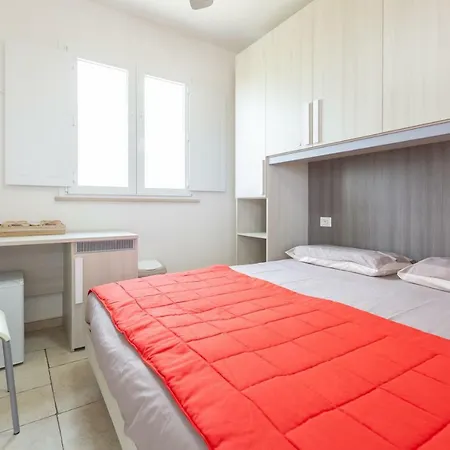 Adele Bed & Breakfast 3*